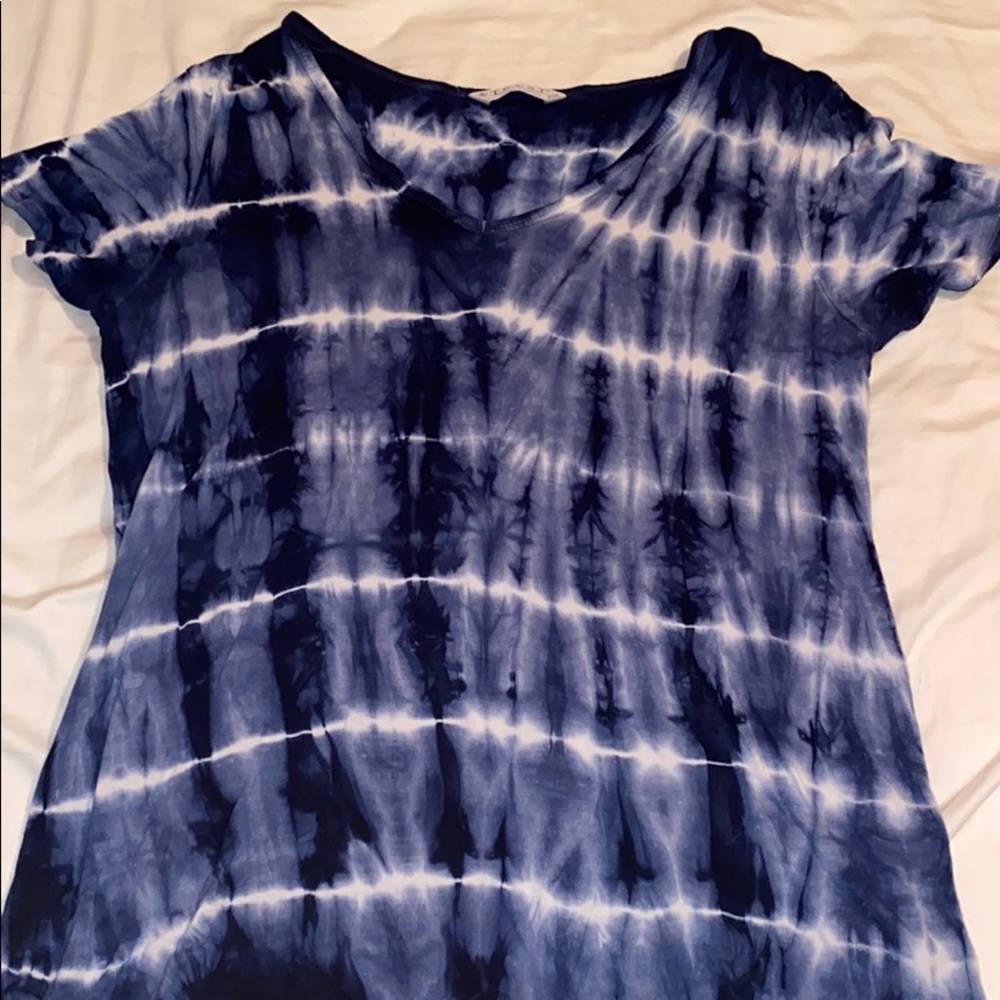 Tie Dye V Neck Tee